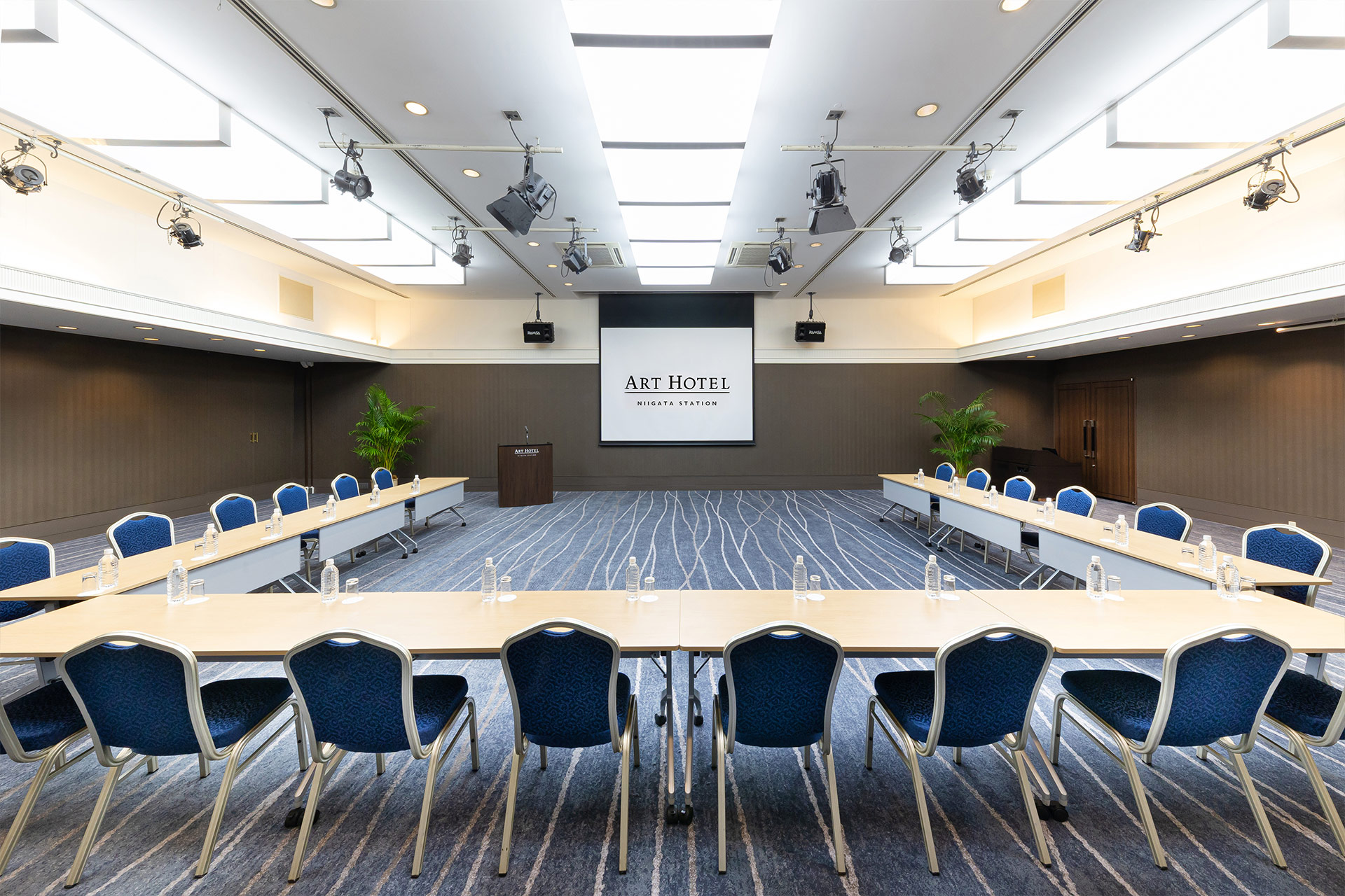 湯沢スクール横