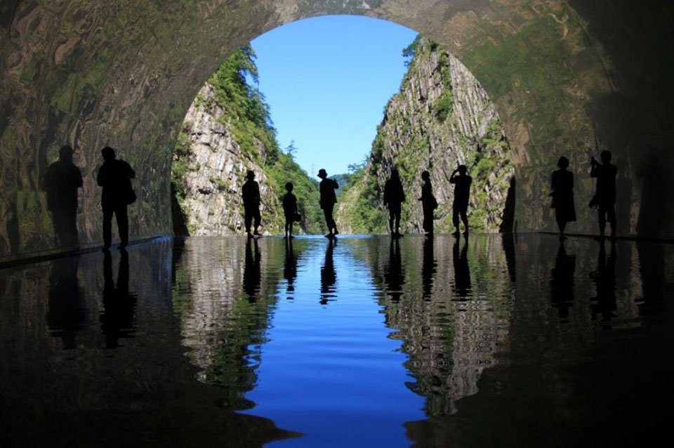 清津峡渓谷トンネル